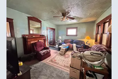 834 E 28th St, Erie City, PA 16504 - Photo 2