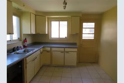 2439 Red Oak Dr, Pittsburgh, PA 15220 - Photo 20