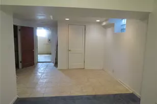 2439 Red Oak Dr, Pittsburgh, PA 15220 - Photo 28