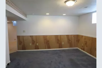 2439 Red Oak Dr, Pittsburgh, PA 15220 - Photo 32