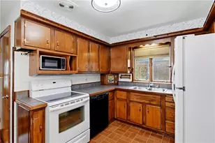 469 Ohio Ave, Rochester, PA 15074 - Photo 12