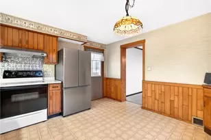 9229 Lancelot Dr, Pittsburgh, PA 15237 - Photo 14