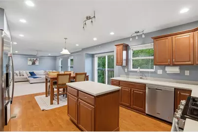 138 Tuscany Estates Dr, Union Township, PA 15332 - Photo 8