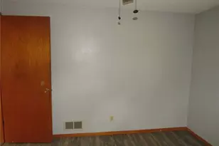 571 Little Daniels Run Rd, North Bethlehem, PA 15360 - Photo 12