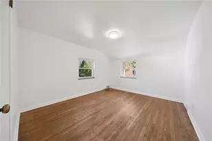 2725 Glen Mawr St, Pittsburgh, PA 15204 - Photo 10