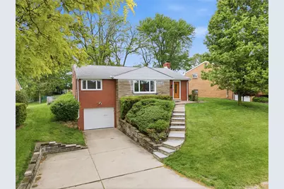 1360 Blue Jay Dr, Scott Township, PA 15243 - Photo 2