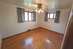 105 Parkwyn Dr, Elizabeth Twp/Boro, PA 15037 - Photo 18