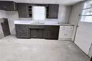 216 Carmella Dr, White Oak, PA 15131 - Photo 22