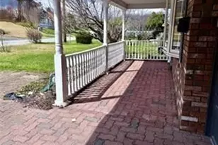 216 Carmella Dr, White Oak, PA 15131 - Photo 32