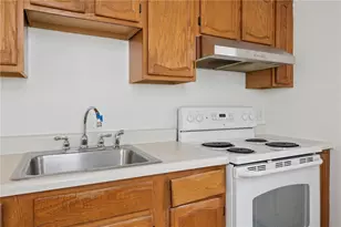 2212 Lutz Ave, Pittsburgh, PA 15210 - Photo 8