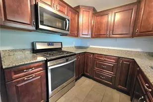 13320 St Clair Dr, North Huntingdon, PA 15642 - Photo 6