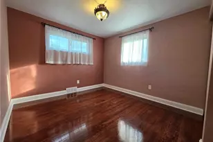 13320 St Clair Dr, North Huntingdon, PA 15642 - Photo 16