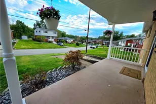 13320 St Clair Dr, North Huntingdon, PA 15642 - Photo 32