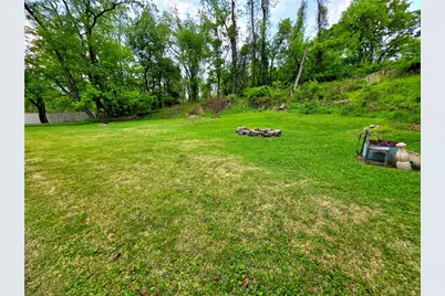 13320 Saint Clair Dr, North Huntingdon, PA 15642 - Photo 28