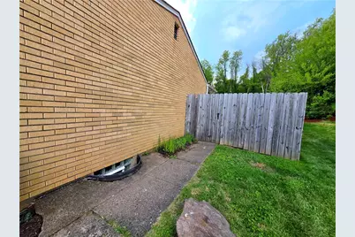13320 Saint Clair Dr, North Huntingdon, PA 15642 - Photo 30