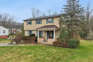 106 Autumn Dr, Trafford, PA 15085 - Photo 2