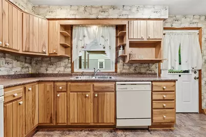 210 N 16th Ave, New Brighton, PA 15066 - Photo 14