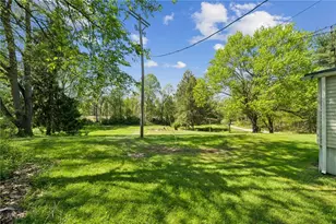 154 Thompson Rd, Derry Township, PA 15779 - Photo 28