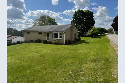 200 North Dr, Center Township, PA 16001 - Photo 2