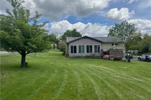 200 North Dr, Center Township, PA 16001 - Photo 4