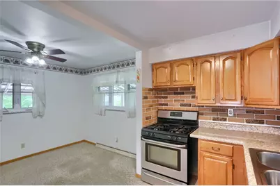 120 High Street, Robinson Twp, PA 15057 - Photo 4