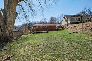 231 Webster Dr, Pittsburgh, PA 15235 - Photo 24