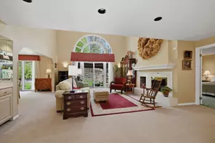 2397 Traci Dr, Pittsburgh, PA 15237 - Photo 6