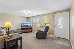 195 Parkedge Rd, Green Tree, PA 15220 - Photo 4
