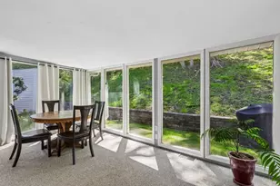 195 Parkedge Rd, Green Tree, PA 15220 - Photo 14