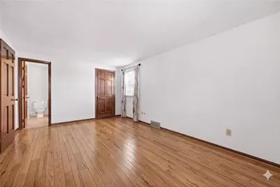 105 Hetherton Dr, Ross Twp, PA 15237 - Photo 20