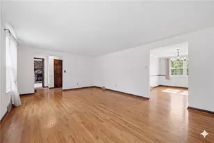 105 Hetherton Dr, Ross Twp, PA 15237 - Photo 6