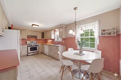105 Hetherton Dr, Ross Twp, PA 15237 - Photo 10