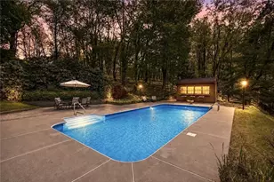 102 Foxwood Dr, Pittsburgh, PA 15090 - Photo 4