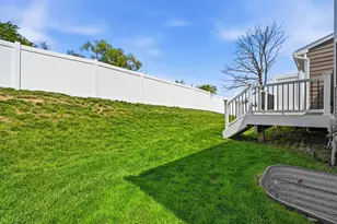 2533 Adele Ct, Pittsburgh, PA 15143 - Photo 26