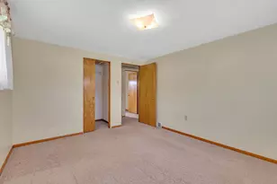 102 Pinecrest Dr, South Beaver Township, PA 15010 - Photo 12