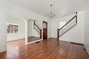 2419 Woodstock Ave, Pittsburgh, PA 15218 - Photo 6
