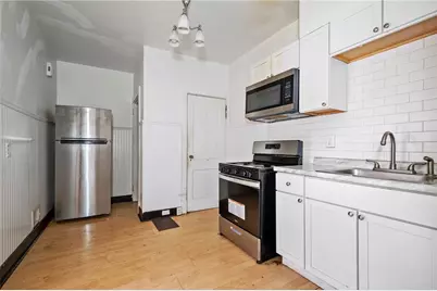 2419 Woodstock Ave, Pittsburgh, PA 15218 - Photo 10