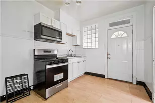 2419 Woodstock Ave, Pittsburgh, PA 15218 - Photo 12