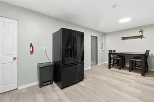 1017 Uvilla, Elliott, PA 15220 - Photo 10