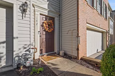 147 Kensington Dr, Ohio Township, PA 15237 - Photo 2