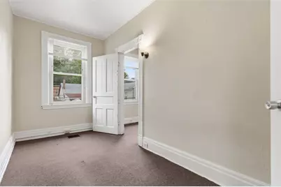 175 Lecky Ave, Woods Run, PA 15212 - Photo 14