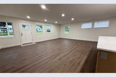 422 Franklin Street, Sharpsville, PA 16150 - Photo 2