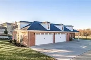 4605 Whippoorwill Dr, Hermitage, PA 16148 - Photo 6