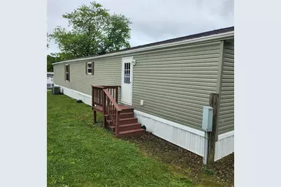203 Cardinal Dr, Jeannette, PA 15644 - Photo 4