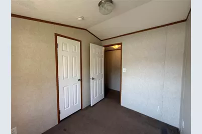 203 Cardinal Dr, Jeannette, PA 15644 - Photo 14