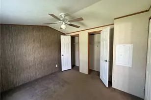 203 Cardinal Dr, Jeannette, PA 15644 - Photo 12