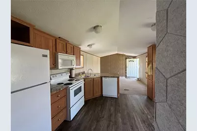 203 Cardinal Dr, Jeannette, PA 15644 - Photo 8