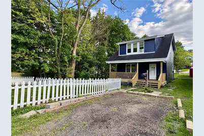 1416 Ridge Ave, Coraopolis, PA 15108 - Photo 1
