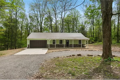 114 Wood St, North Beaver Township, PA 16102 - Photo 2