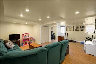 142 Senate Dr, Pittsburgh, PA 15236 - Photo 18